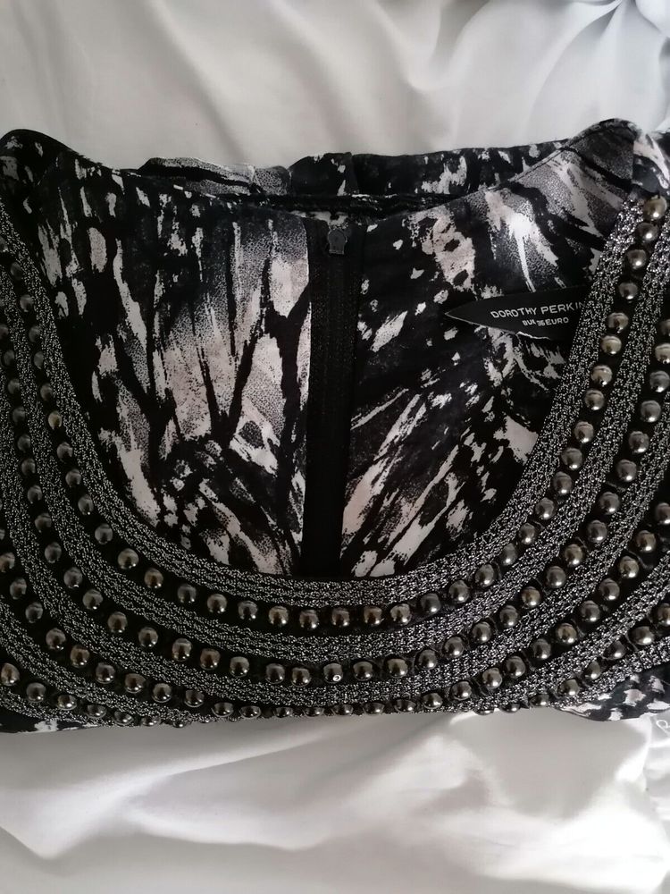 Dorothy Perkins Top Grey White Beading Round Neck Pretty - Picture 6 of 8